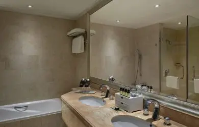 Pullman Kuala Lumpur City Centre - Hotel & Residences - 7