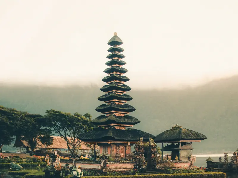 Luxury Malaysia, Singapore And Bali Rainforest And Beach Stay