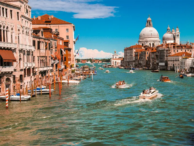 3 Night Escape to Venice with 4 star Hotel and Breakfast