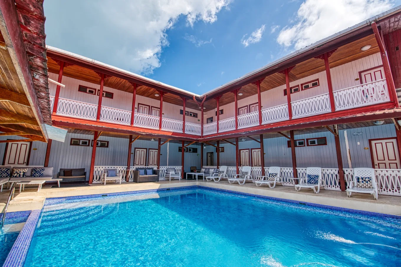 Swans Cay Hotel  - 1
