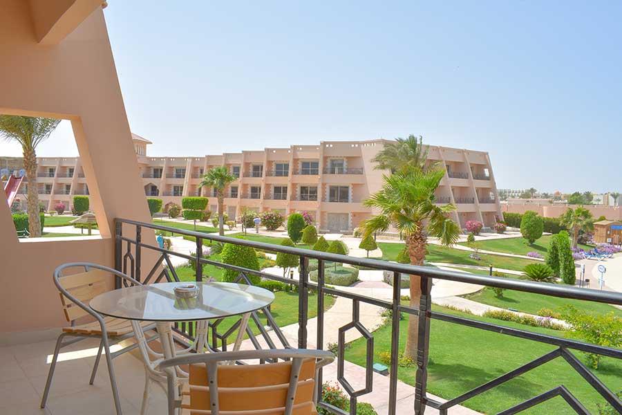 Jasmine Palace Resort And Spa - 2