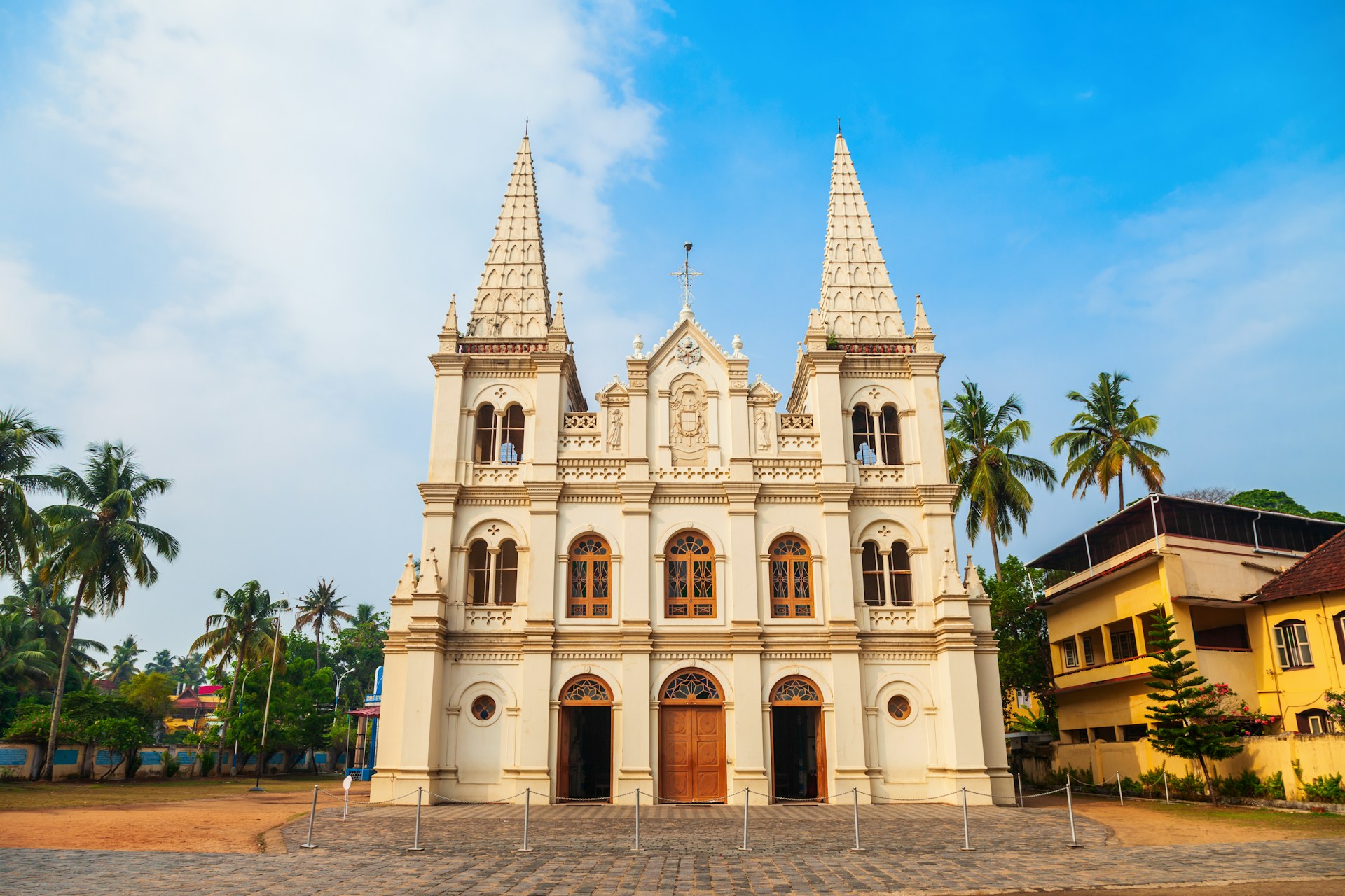 Classic Kerala: Fort Kochi, Tea Hills, Spice, Houseboat and Marari Beach