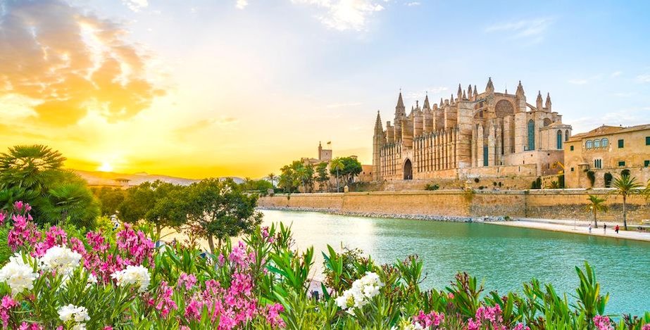 7 Nights Half Board Stay With Flights