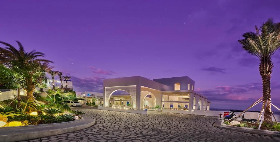 Royal Avila Boutique Resort - 1