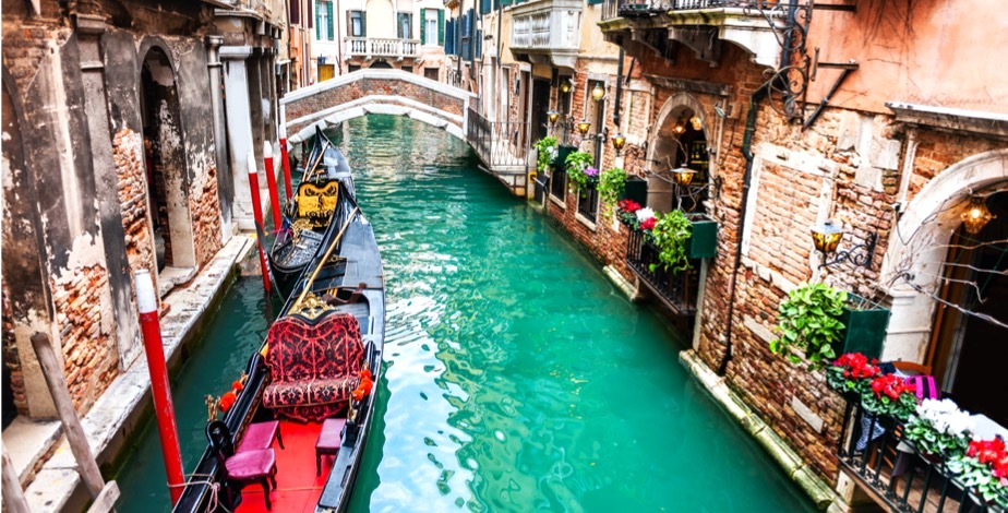 Whisk Yourself Away To The Floating Paradise Of Venice - 9