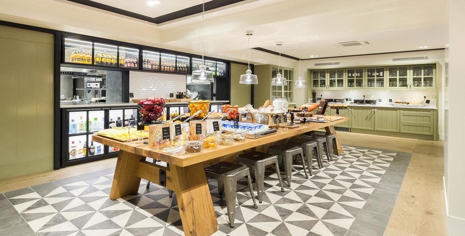 Hotel Barcelona Universal - 5