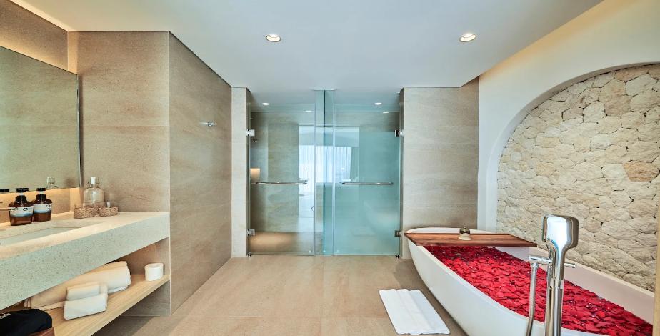 Royal Avila Boutique Resort - 3