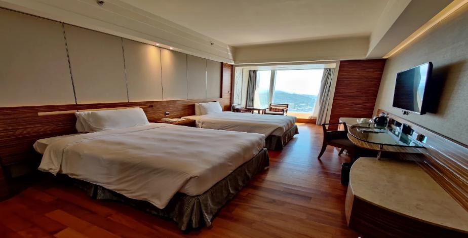 Nina Hotel Tsuen Wan West - 3