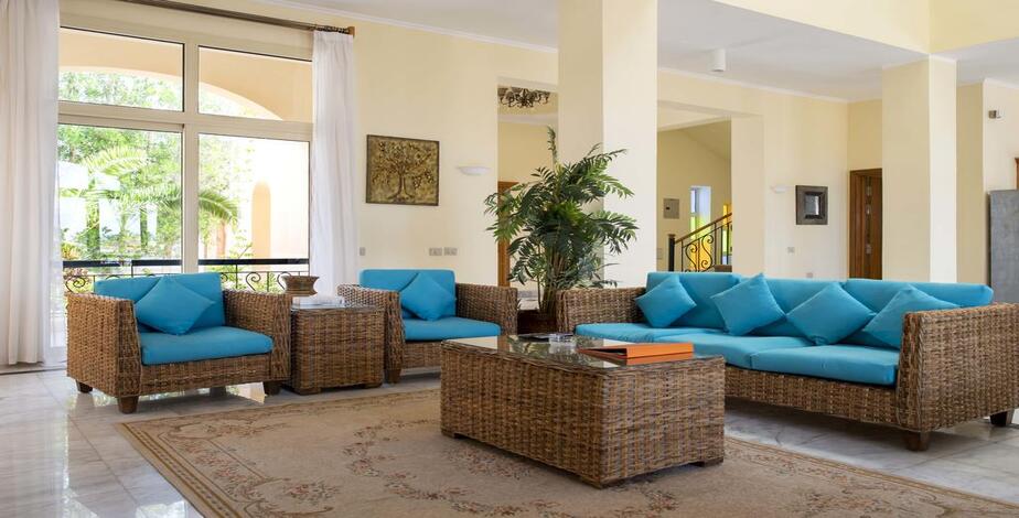 Desert Rose Resort - 4
