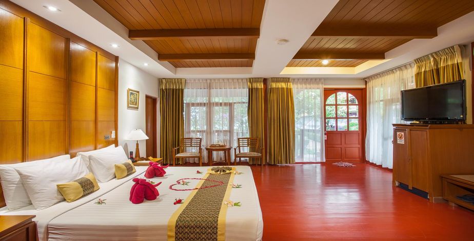 Phi Phi Erawan Palms Resort - 6