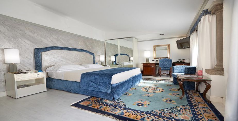 Rivoli Boutique Hotel - 5