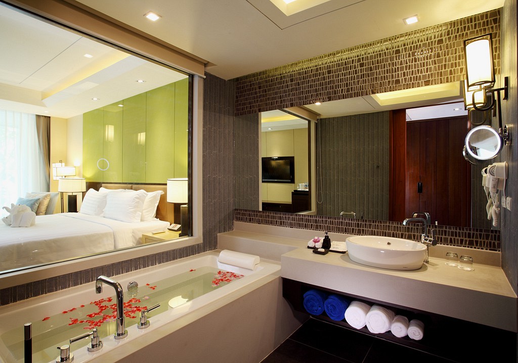 Graceland Khao Lak Beach Resort - 1