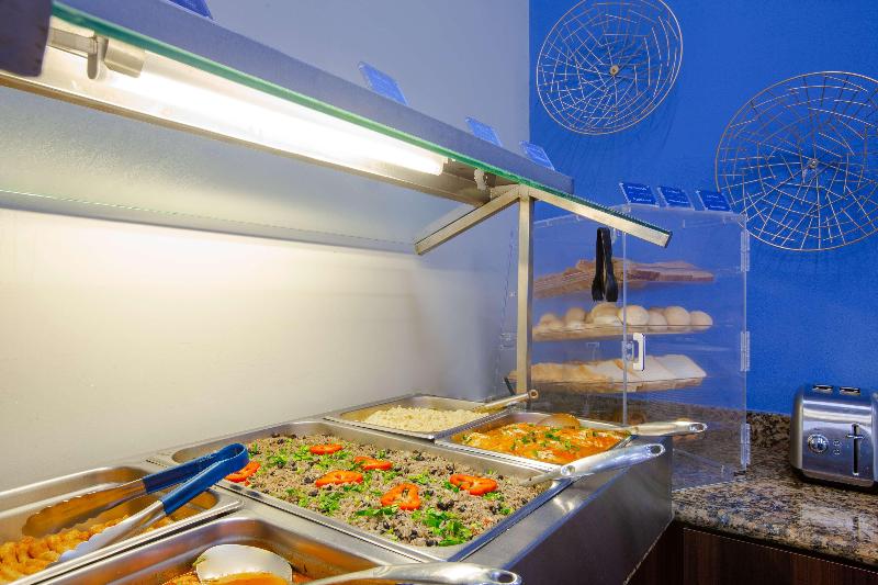 Best Western Irazu Hotel & Studios - 4