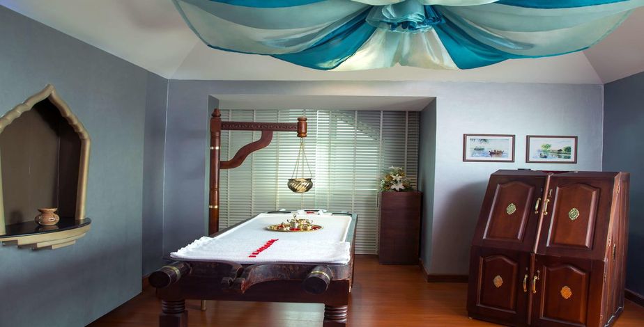 Radisson Blu Kochi - 8