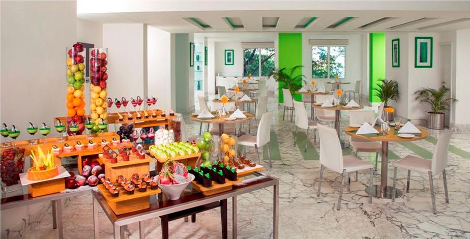 Radisson Blu Kochi - 6