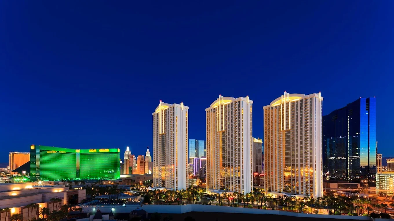 The Signature at MGM Grand - 1