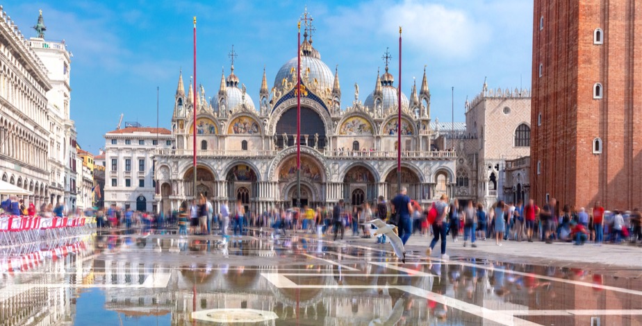 Whisk Yourself Away To The Floating Paradise Of Venice - 8