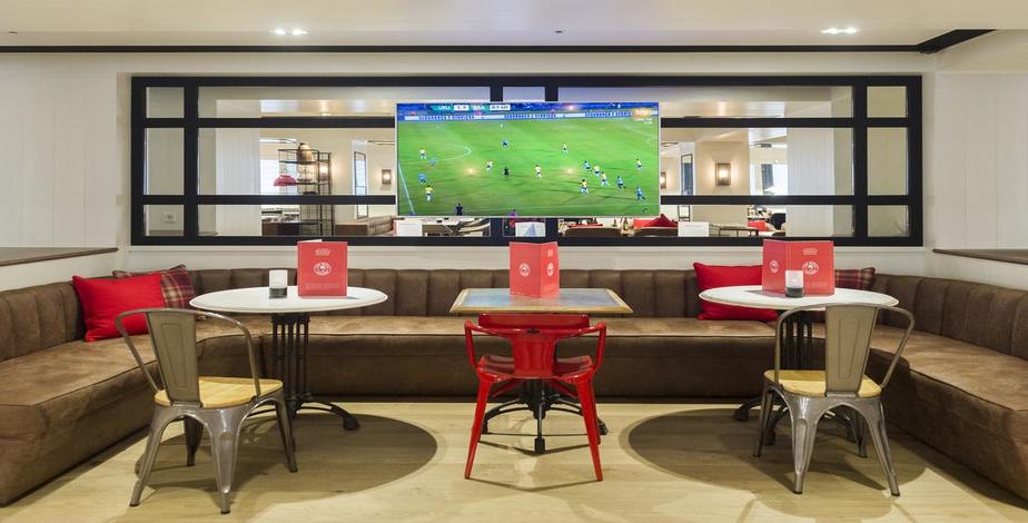 Hotel Barcelona Universal - 2