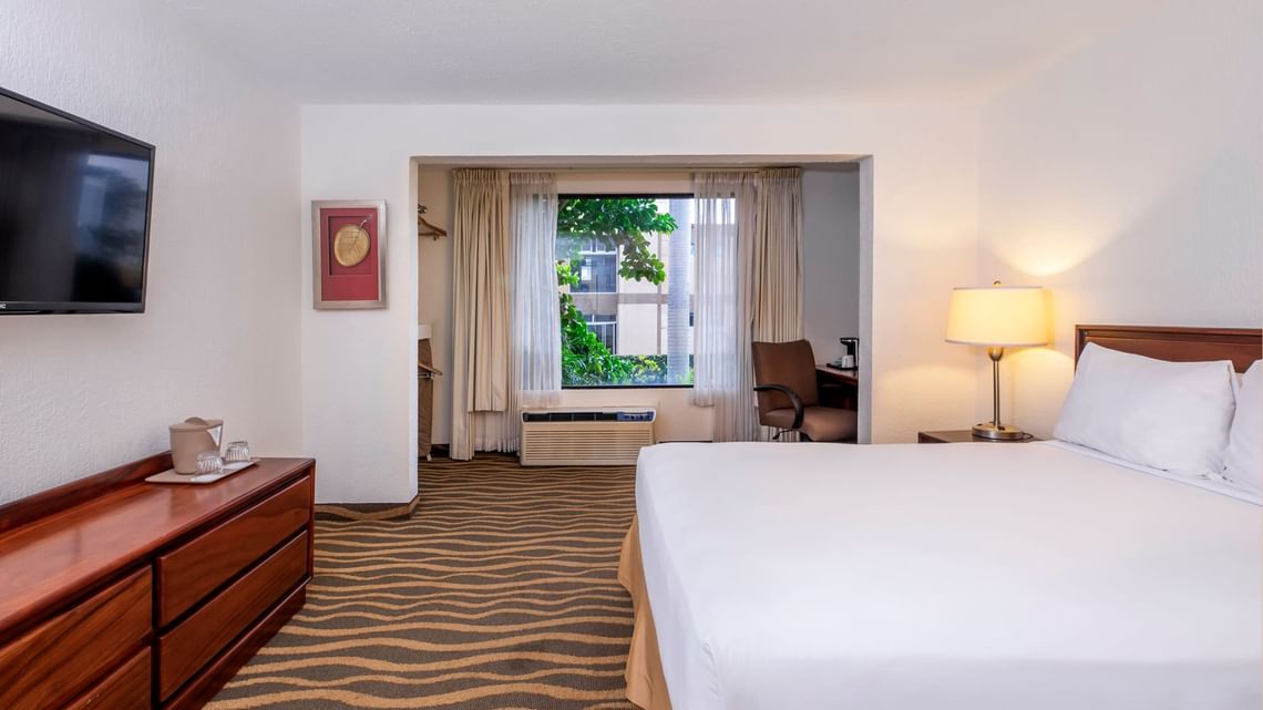 Best Western Irazu Hotel & Studios - 9