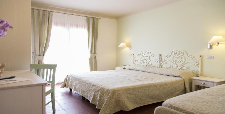 Blu Hotel Laconia Village, Sardinia - 4