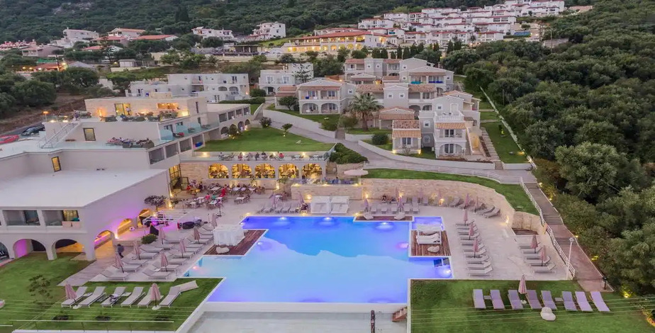 Golden Mare Resort - 9