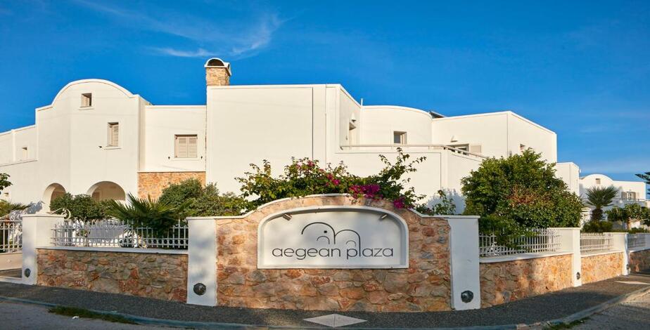 Agean Plaza, Santorini - 3