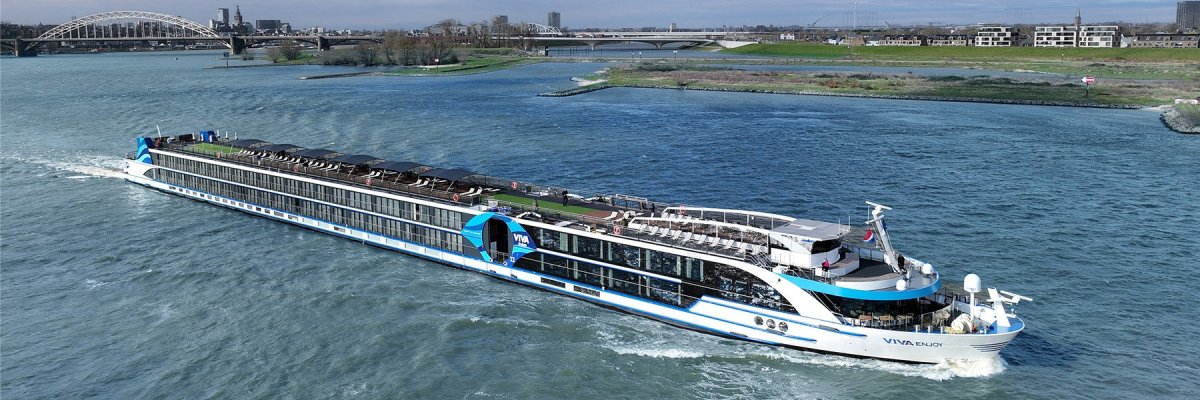 MS VIVA ENJOY on the river