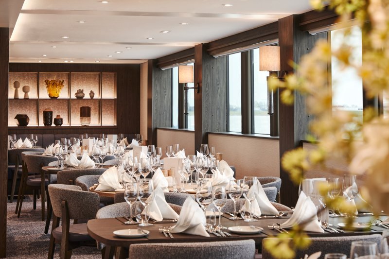 VIVA ONE RIVERSIDE restaurant