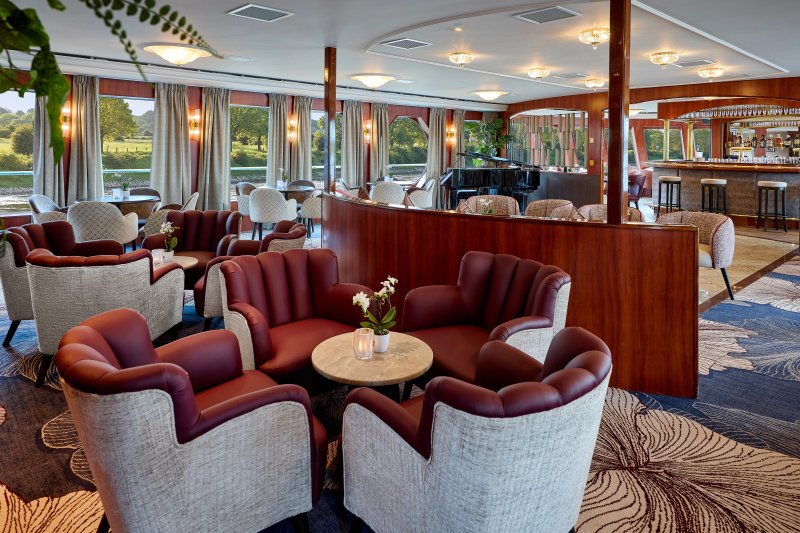 VIVA RUBY panorama lounge and bar