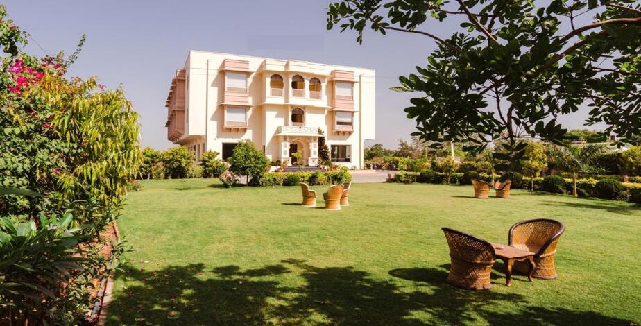 WelcomHeritage Mount Valley Resort Ranthambore - 3