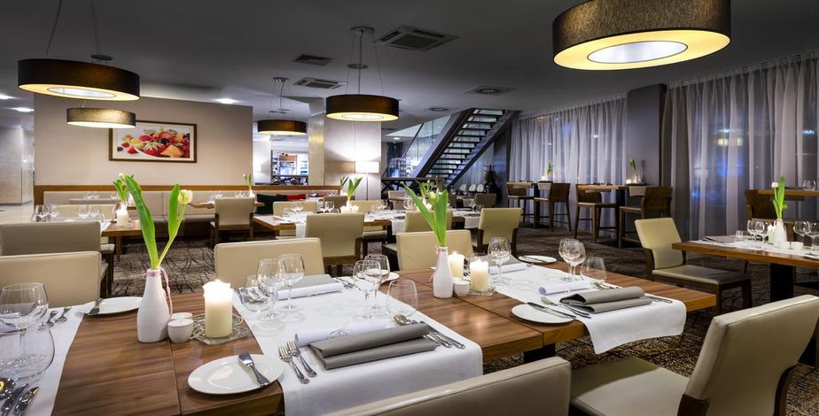 Hilton Garden Inn Krakow - 2