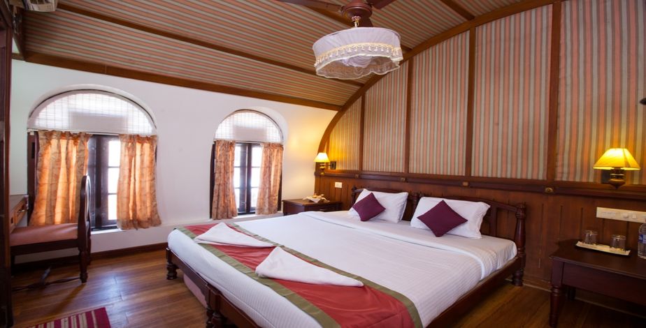 Air Conditioned House Boat, Alleppey - 7