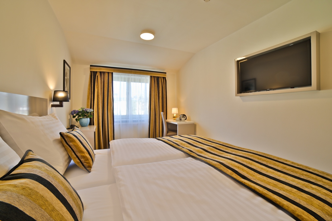 Ariston & Ariston Patio Hotel Prague - 3