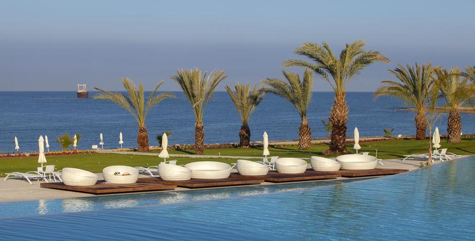 King Evelthon Beach Hotel and Resort - 8