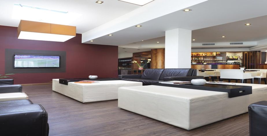 Smart Hotel Holiday - 3