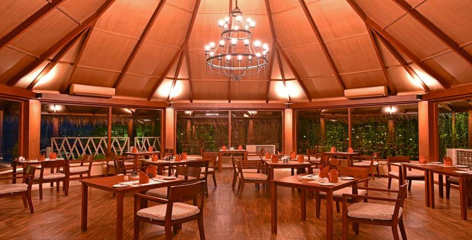 Adaaran Select Hudhuranfushi - 4