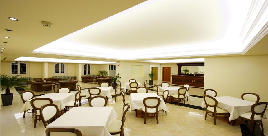 Half Board Stay In Zante With Transfers And Flights - 5